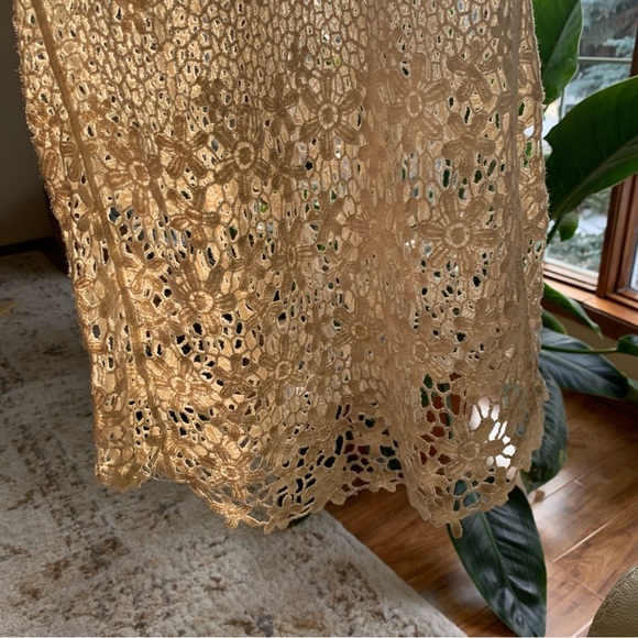 Suzy Shier Crochet Tank - Picture 8 of 10